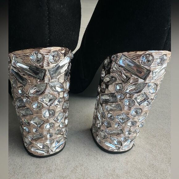 Crystal Embellished Heel Black Suade Booties - Size 7 - Picture 2 of 6